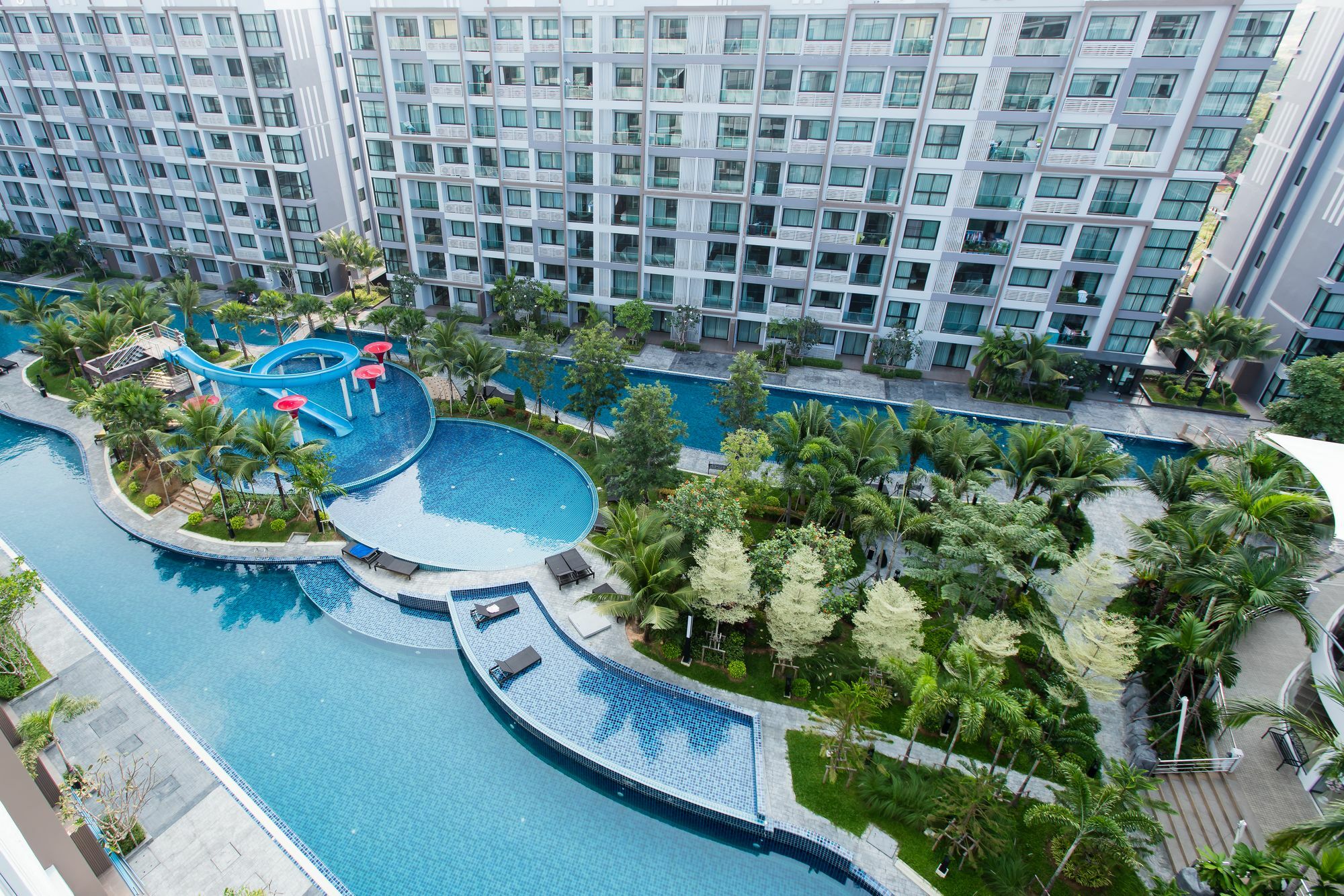 Апартаменти Dusit Grand Park Джомтьєн-Біч Екстер'єр фото